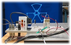 Laserový kontrolér s obvodem dsPIC